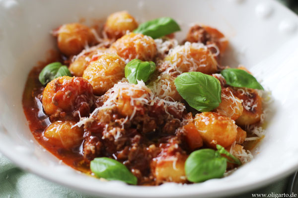 Gnocchi mit Ragù alla bolognese