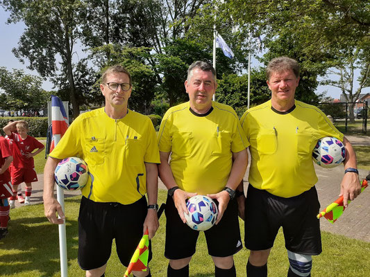Hermann Grapengeter (SV Hansühn), Reiner Sieg und Rainer Kempe (beide RSV Landkichen) beim E-Finale