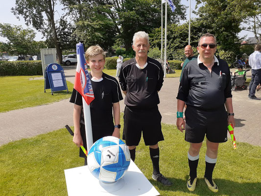 Boy Wilder (SV Fehmarn), Peter Gradert (SV Göhl) und Stefan Bohnsack ( FSV Jever)
