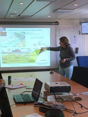 First seminar on board, Michela presents "3D velocity model in the Gulf of Trieste"