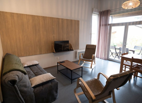 intérieur gîte 6 personnes au Hameau des Pouyades pour un tourisme vert en Limousin, Nouvelle Aquitaine