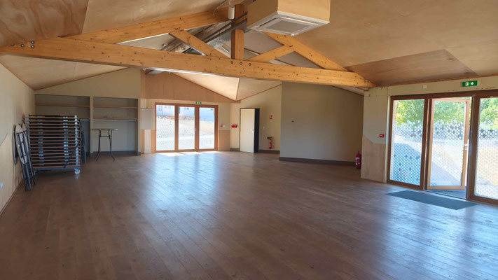 salle de réception du Hameau des Pouyades pour cousinade, anniversaire, séminaire