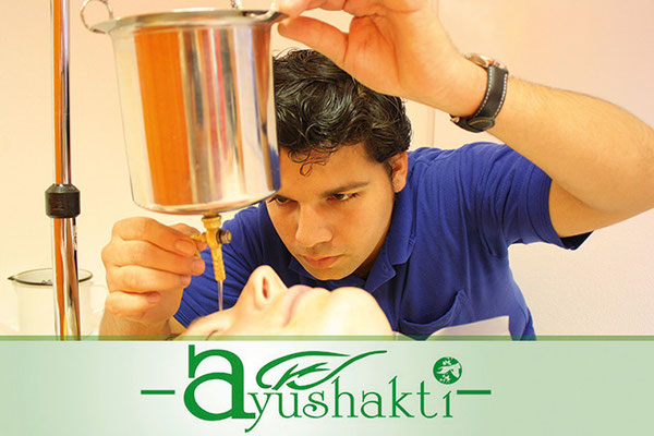 Promotion-Video für die Firma AYUSHAKTI / Indien