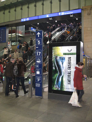 E-Panels Bahnhof Basel