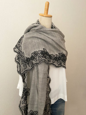 【美品】ファリエロサルティ 大判ストール カシミヤ×シルク グリーン 高級 美品】ファリエロサルティ カシミヤ シルク 大判ストール