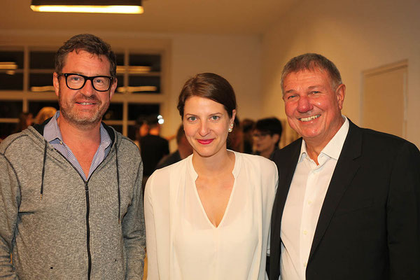 Kai Diekmann (Herausgeber Bild), Alina Heinze (Museumsleitung), Daniel Biskup (Fotograf)