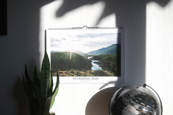 Fotokalender Patagonia an der Wand