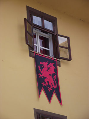 ...der Orden wurde 1408 von König Sigismund von Luxemburg gegründet, um das Christentum gegen die Osmanen zu verteidigen.