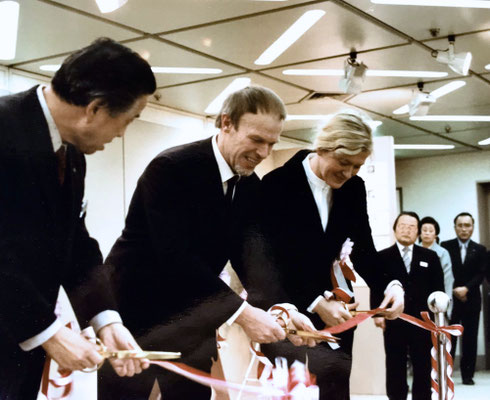 ausstellungseröffnung engelin und engelin-hommes in japan