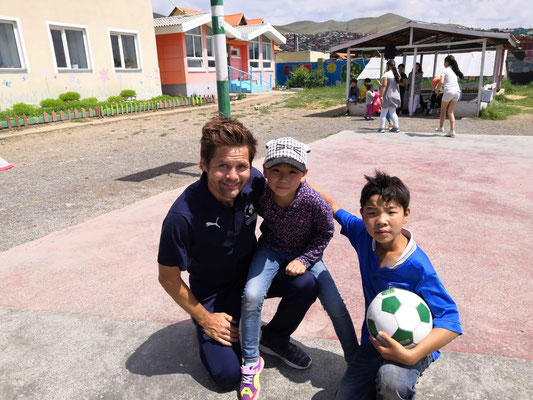 Mit Fussball ohne Grenzen in der Mongolei