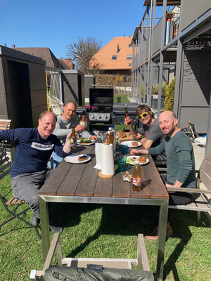 ungeplantes "Teamtreffen" mit den Oldies von Fussball ohne Grenzen im Bernbiet