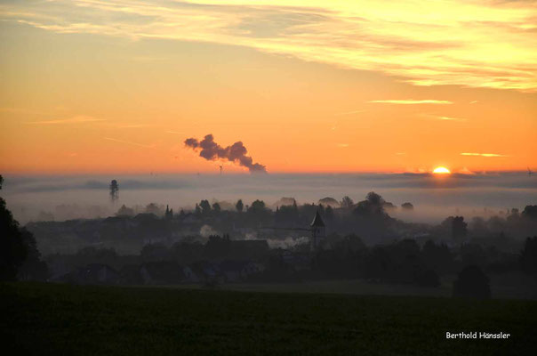Sonnenaufgang über Aufhausen