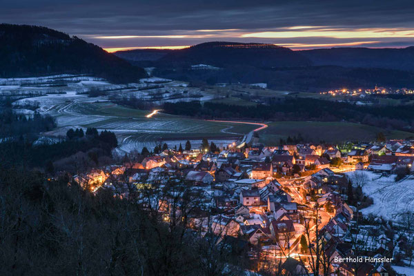Januar 2020: Blick vom Hohenrechberg über Rechberg und Wißgoldingen zum Heldenberg