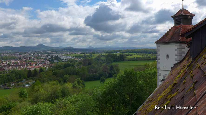 Blick aus Schloss Filseck über Faurndau nach Göppingen