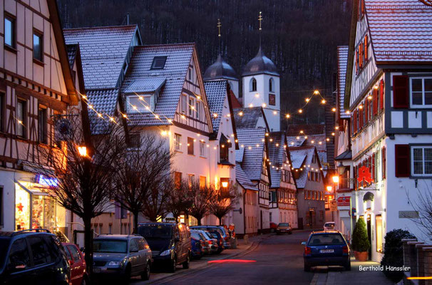 Winterliche Otsansicht von Wiesensteig