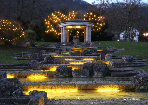 Brunnentempel im Kurpark von Bad Überkingen
