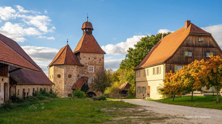 Altes Schloss oberhalb von Rechberghausen