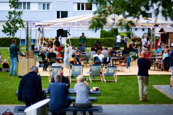 Pop Up Nach-Bar im Bangerter Park Lyss