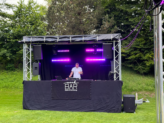 Day Dance Bühne