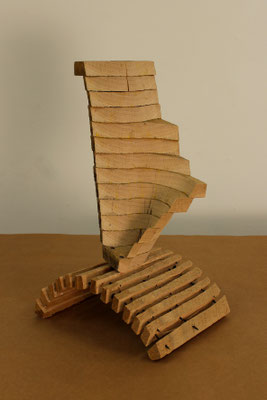 Pragmatismus, 2015, Holz, 25x25x45cm