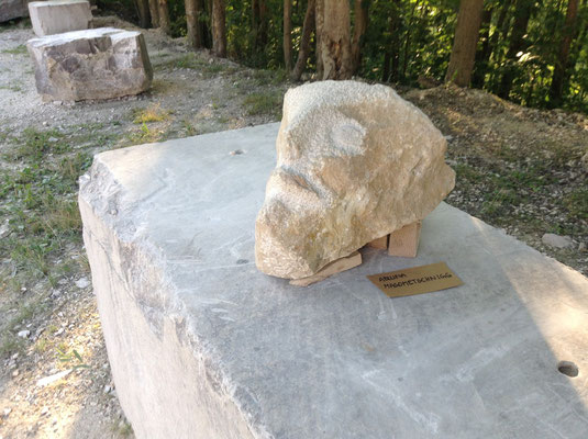 head stone sculpture Abelina Carissima Magometschnigg