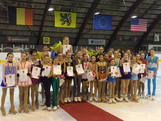 Novice A Vlaams Kampioenschap 2016. Julie 6de, Sarah 15de en Katy 26ste.