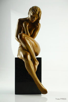 Amélie - Bronze  H 36 X L 12 X 15 cm