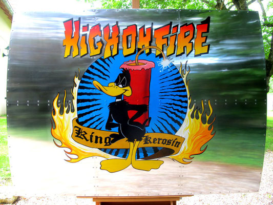 Nose Art - High on fire  160 X 120 cm