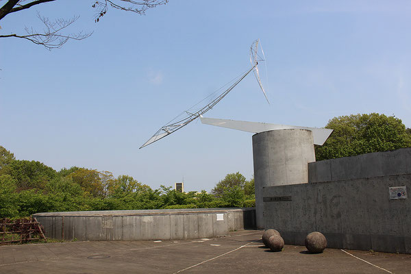 茅ヶ崎公園プール・彫刻