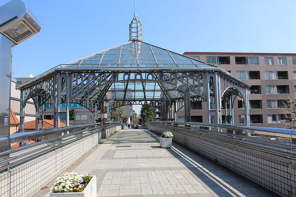 中川駅前のドーム