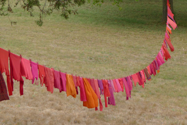 ROUGE installation Caroline Delannoy Parc de Fendeille