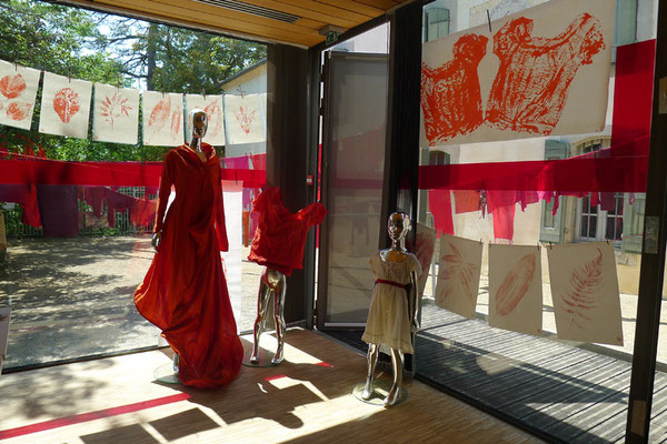 ROUGE Installation Caroline Delannoy  Le Réservoir St Férréol