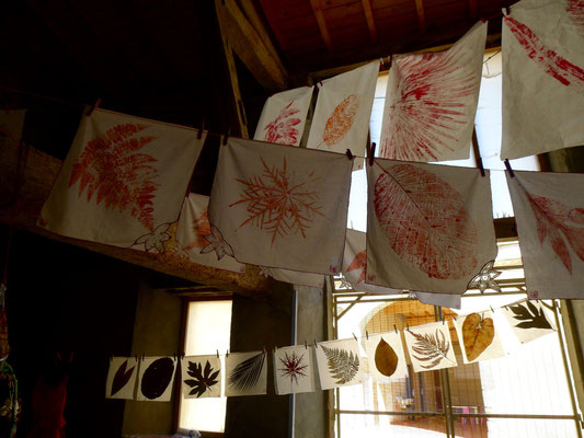 ROUGE installation Caroline Delannoy Préau de l'école de Fendeille