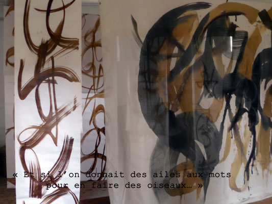 Calligraphies peintes en performance toile et papiers