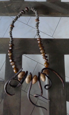 Collier graines /Caroline Delannoy 