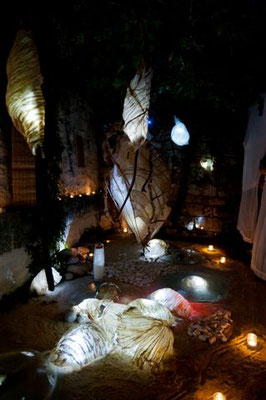 Chambre des Cocons Installation Les Nuits de Lauzerte - Caroline Delannoy 