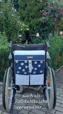 Rollstuhl- & Schultertasche "Margeriten" in grau/dunkelblau mit 2 aufgesetzten Taschen und Blütenmotiv