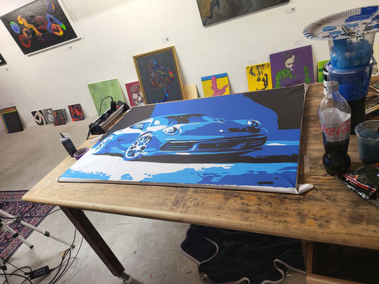 Entstehung vom Kunstwerk "BLUE DREAM", blauer Porsche, Künstler Martin Lingens