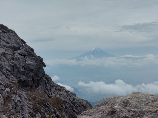 乾徳山からの富士山