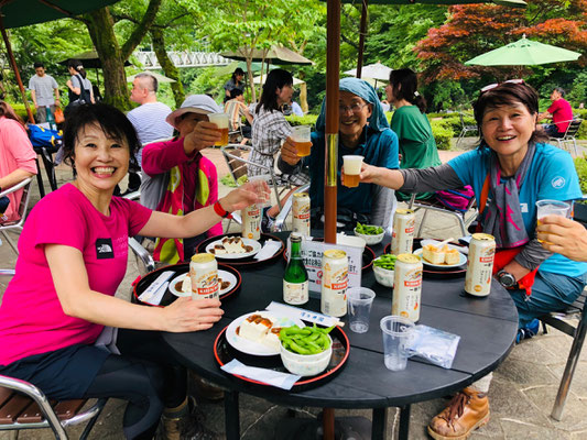 高水三山、澤乃井ガーデンで打ち上げ