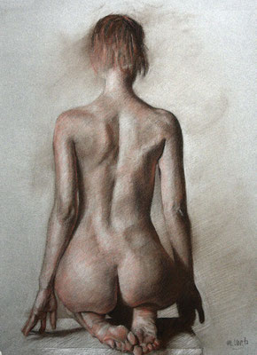 María Cuesta Toro (Desnudo, lápiz sepia-sanguina-blanco-negro 65 x 50 cm)