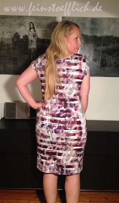 Rückansicht Knipmode/Fashionstyle 7/2014 Kleid 4