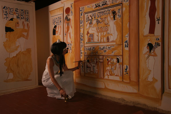 Szenenfoto im Grab der Maja, Ägyptenausstellung Wiesbaden 2011, Foto: Thomas Hiber