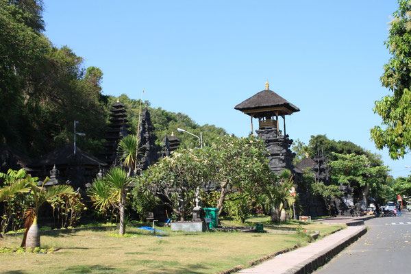 Pura Goa Lawah, Fledermaustempel