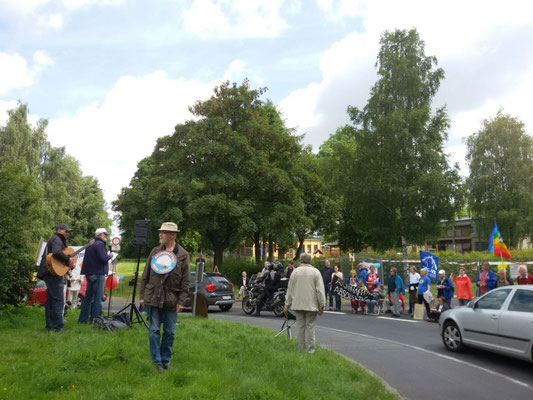 2016-07-15 FriBü Hannover + Netzwerk Friedenssteuer