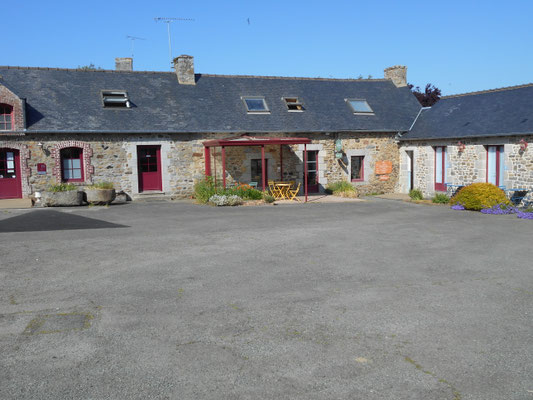 Gîtes "les voisins de Beaucemaine"