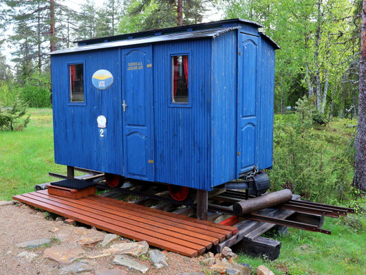 Goldgräberstadt Tankavaara: Einer der alten Bahnwagen, mit denen früher die Männer mit ihrer Ausrüstung zum Claim fuhren.