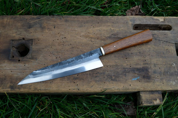 Cuisine #592, gyuto S grind 135Cr3, laiton & ipé
