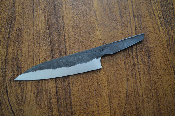 Cuisine #565, gyuto Intégral 135Cr3, 190mm