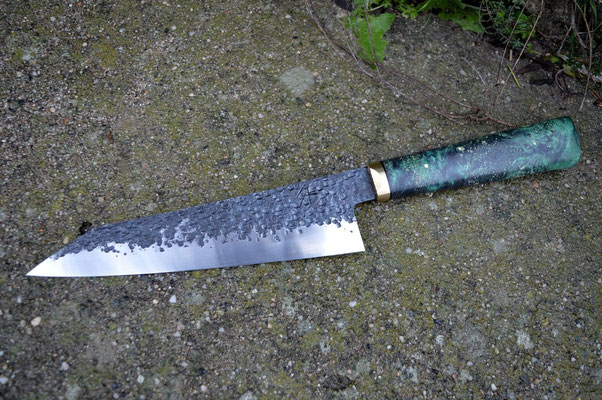 Cuisine #584, gyuto 135Cr3, laiton & loupe d'érable stabilisée